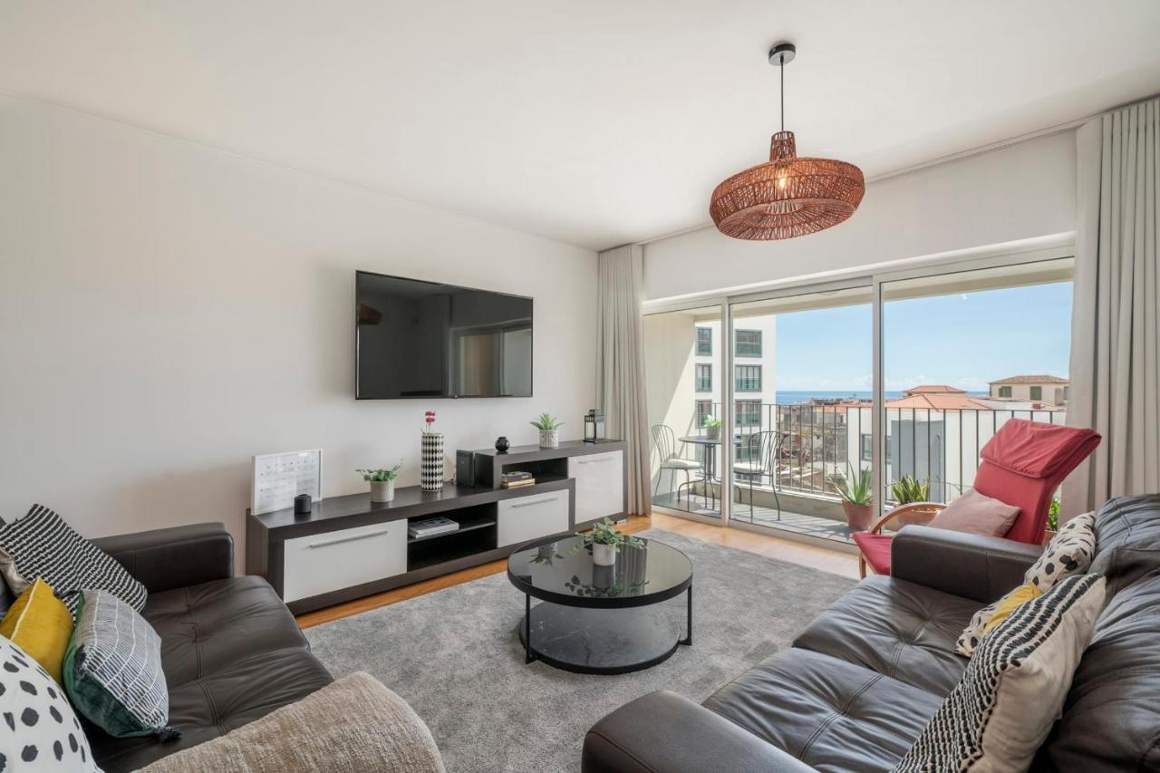 Apartment Santa Luzia Ii By An Island